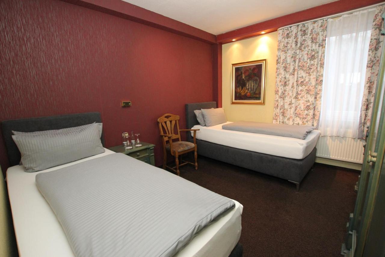 Hotel Restaurant Zur Linde Pattensen Extérieur photo