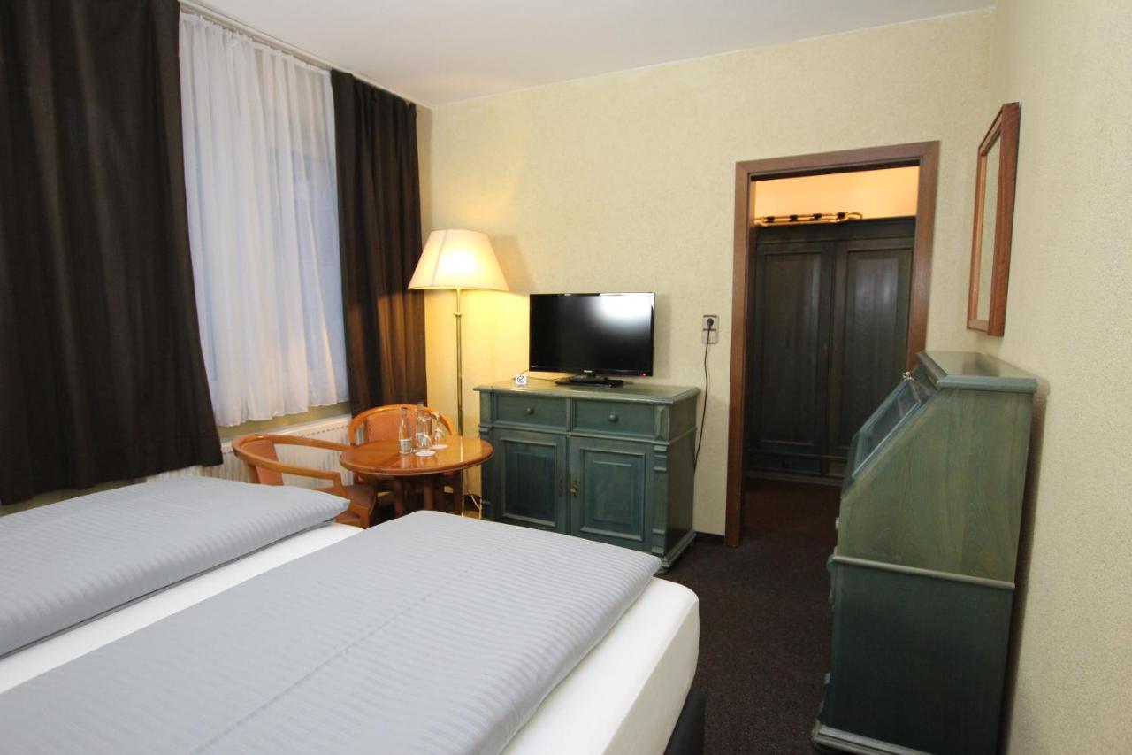Hotel Restaurant Zur Linde Pattensen Extérieur photo