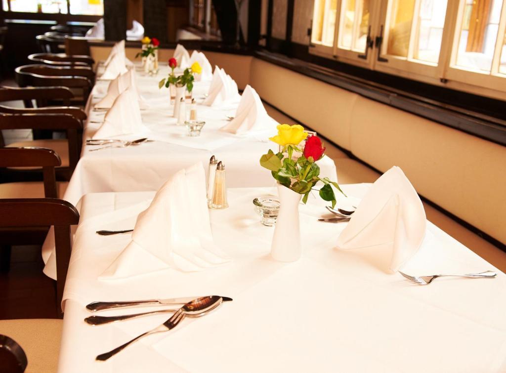 Hotel Restaurant Zur Linde Pattensen Extérieur photo