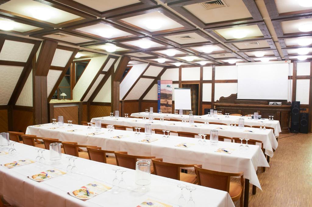 Hotel Restaurant Zur Linde Pattensen Extérieur photo